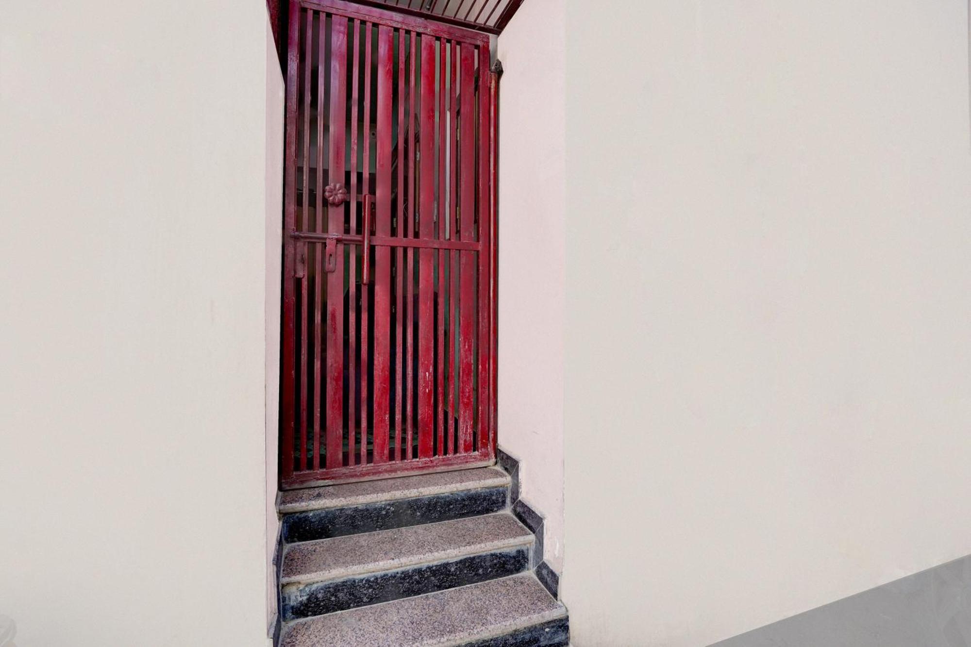 Hotel O Ramdut Palace Guest House Faizabad Экстерьер фото