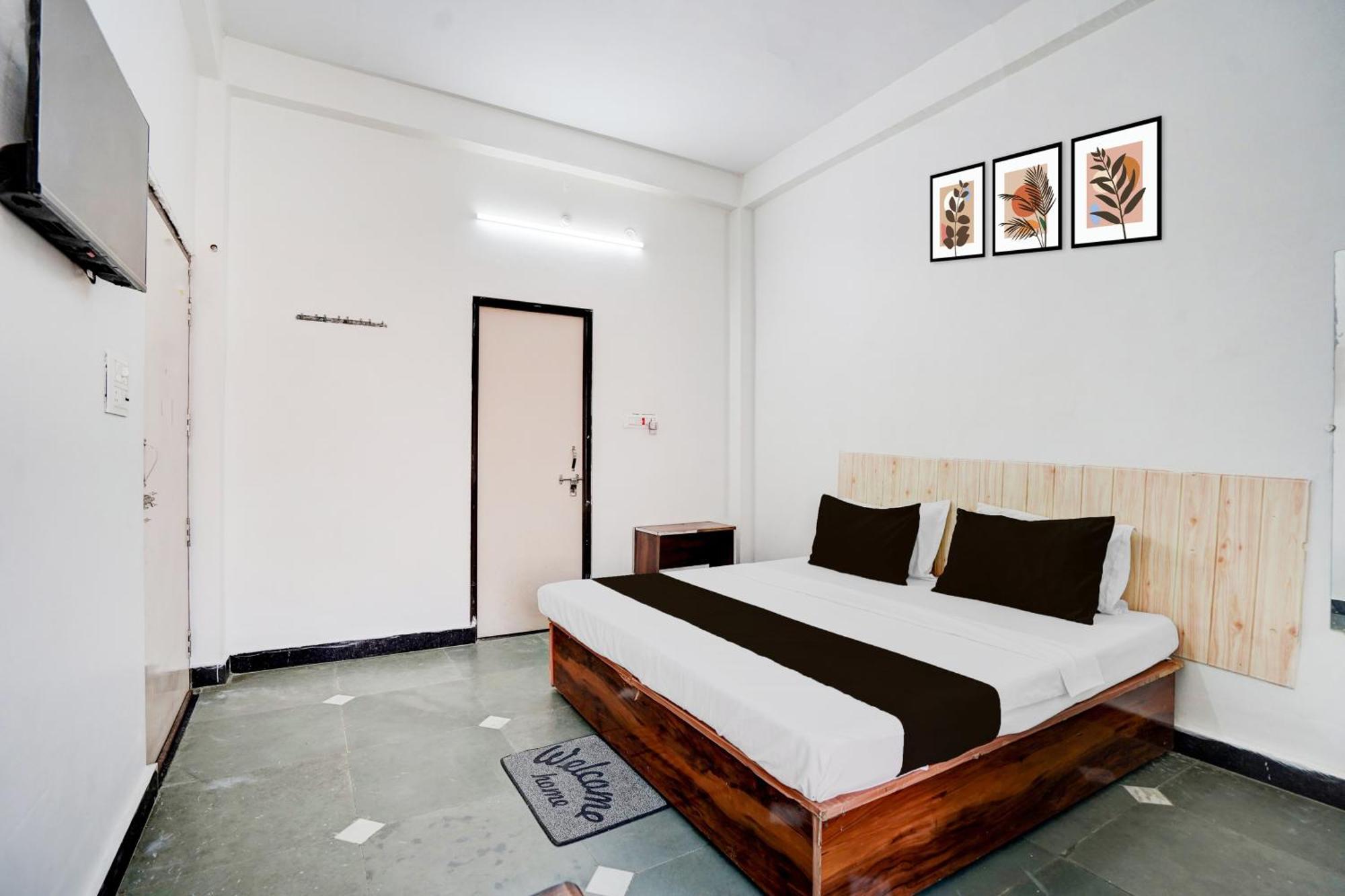 Hotel O Ramdut Palace Guest House Faizabad Экстерьер фото